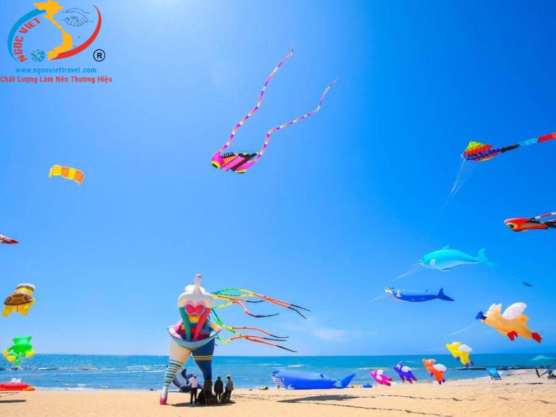 PHAN THIẾT - TRẢI NGHIỆM XE JEEP CHINH PHỤC MŨI NÉ