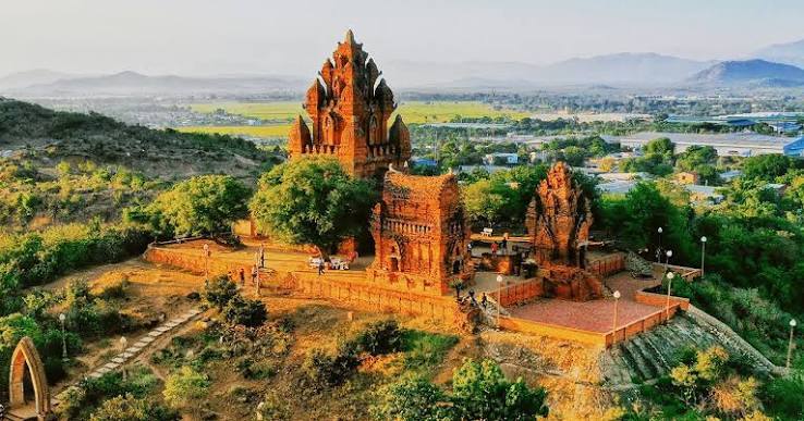 TOUR NINH CHỮ 2N1Đ